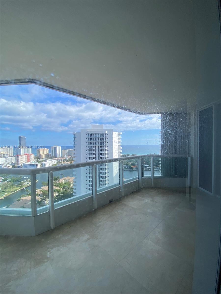 21205 Yacht Club Dr 2910, Aventura, Florida 33180, 3 Bedrooms Bedrooms, ,2 BathroomsBathrooms,Residential,For Sale,21205 Yacht Club Dr 2910,A11503017
