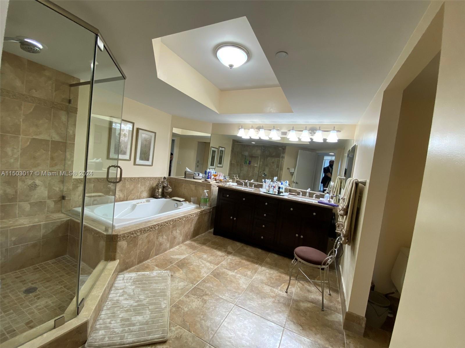 21205 Yacht Club Dr 2910, Aventura, Florida 33180, 3 Bedrooms Bedrooms, ,2 BathroomsBathrooms,Residential,For Sale,21205 Yacht Club Dr 2910,A11503017