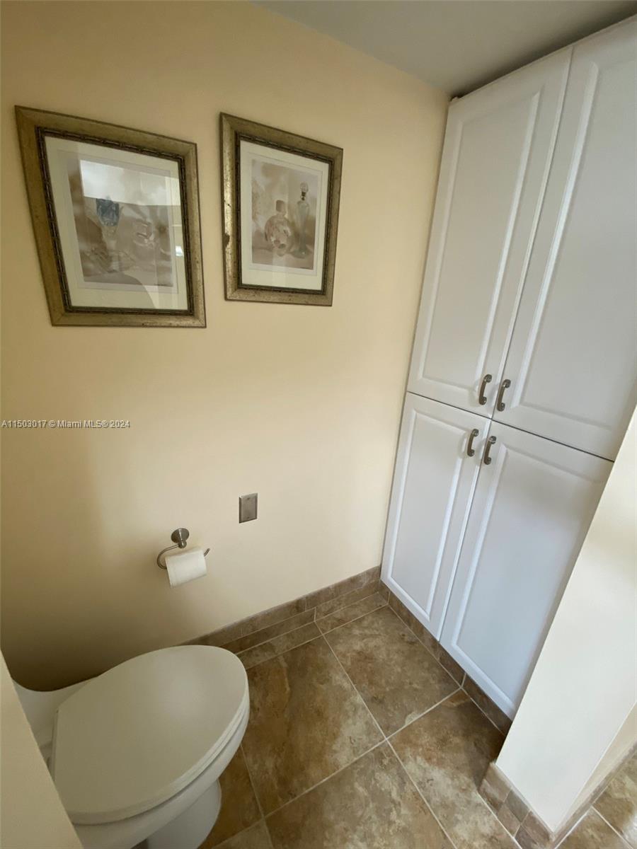 21205 Yacht Club Dr, Aventura, FL, 33180 United States, 3 Bedrooms Bedrooms, ,2 BathroomsBathrooms,Residential,For Sale,Yacht Club Dr,A11503017