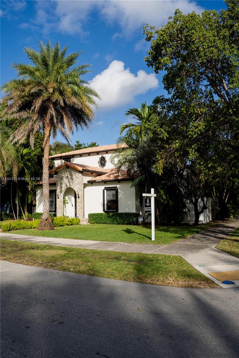 400 NE 11th Ave, Fort Lauderdale, Florida 33301, 5 Bedrooms Bedrooms, ,4 BathroomsBathrooms,Residential,For Sale,400 NE 11th Ave,A11501421