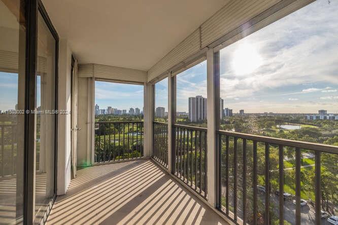 3375 Country Club Dr, Aventura, FL, 33180 United States, 1 Bedroom Bedrooms, ,1 BathroomBathrooms,Residential,For Sale,Country Club Dr,A11503002