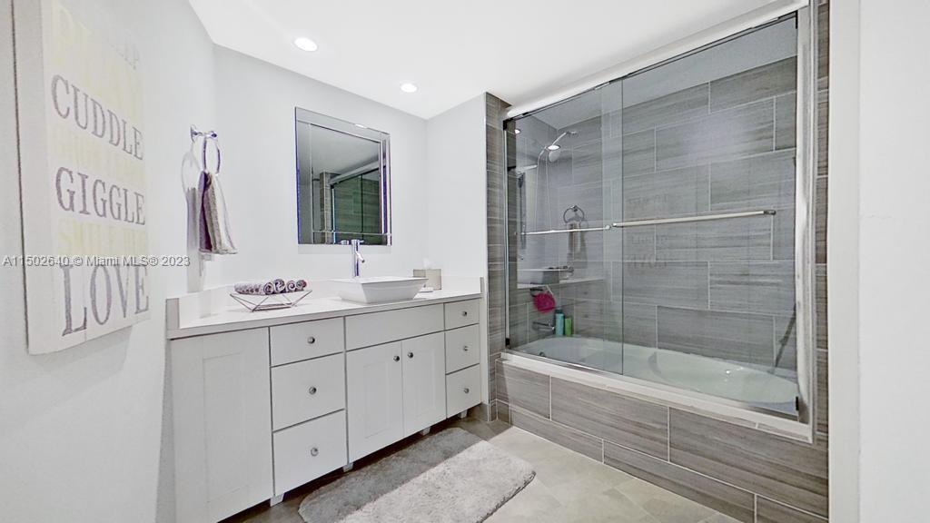 Aventura, FL, 33160 United States, 3 Bedrooms Bedrooms, ,2 BathroomsBathrooms,Residential,For Sale,A11502640