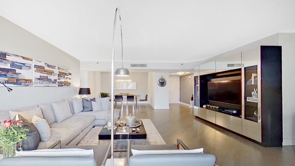 Aventura, FL, 33160 United States, 3 Bedrooms Bedrooms, ,2 BathroomsBathrooms,Residential,For Sale,A11502640
