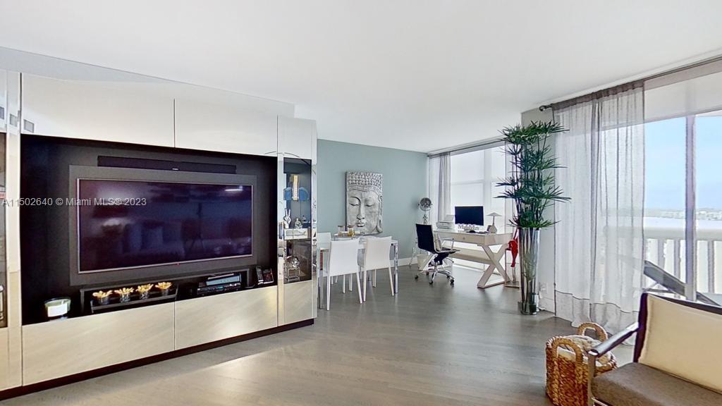 Aventura, FL, 33160 United States, 3 Bedrooms Bedrooms, ,2 BathroomsBathrooms,Residential,For Sale,A11502640