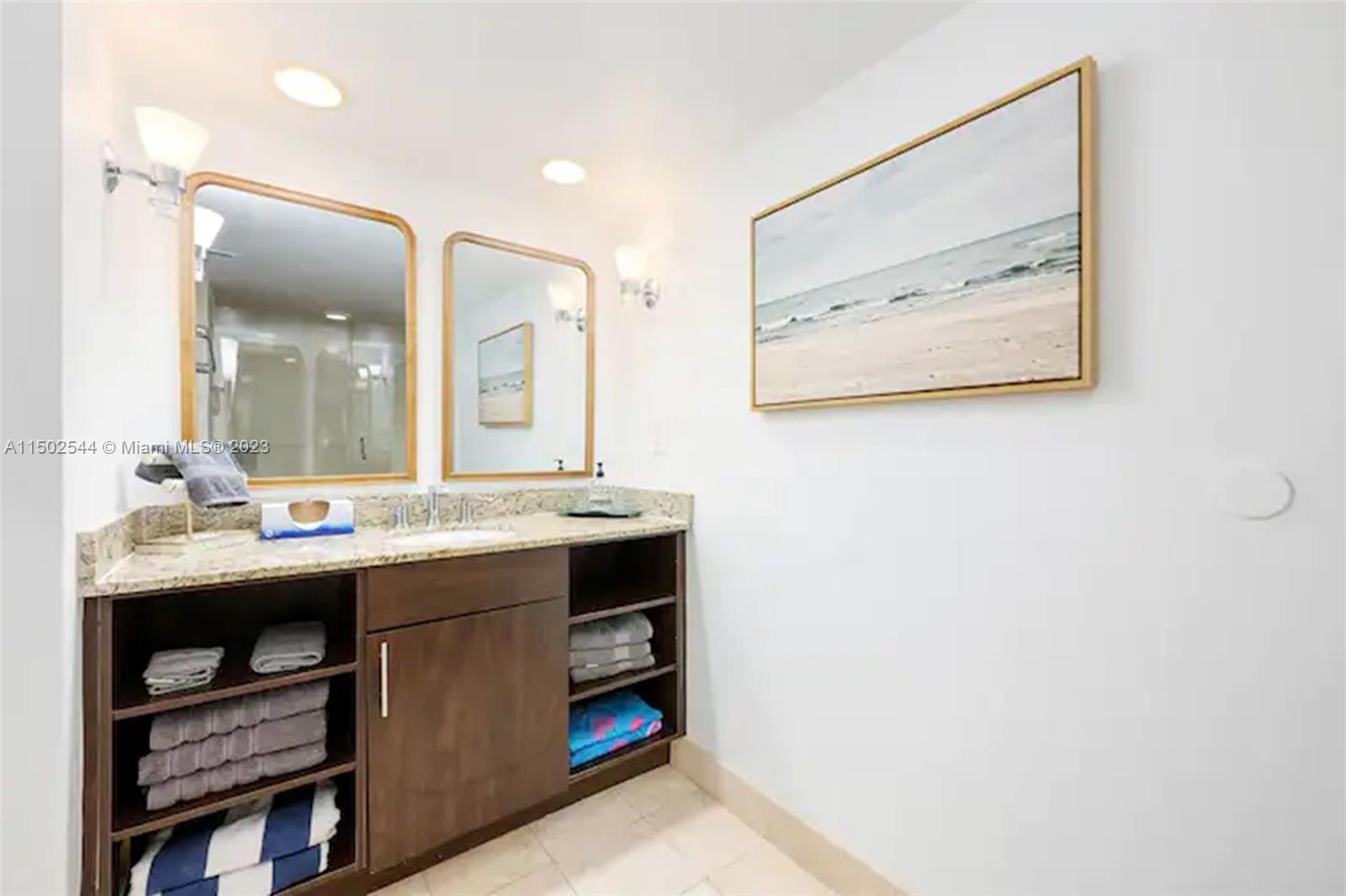 2670 Sunrise Blvd, Fort Lauderdale, FL, 33304 United States, 1 Bedroom Bedrooms, ,1 BathroomBathrooms,Residential,For Sale,Sunrise Blvd,A11502544