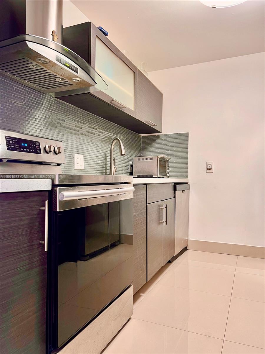 3625 Country Club Dr, Aventura, FL, 33180 United States, 2 Bedrooms Bedrooms, ,2 BathroomsBathrooms,Residential,For Sale,Country Club Dr,A11501583