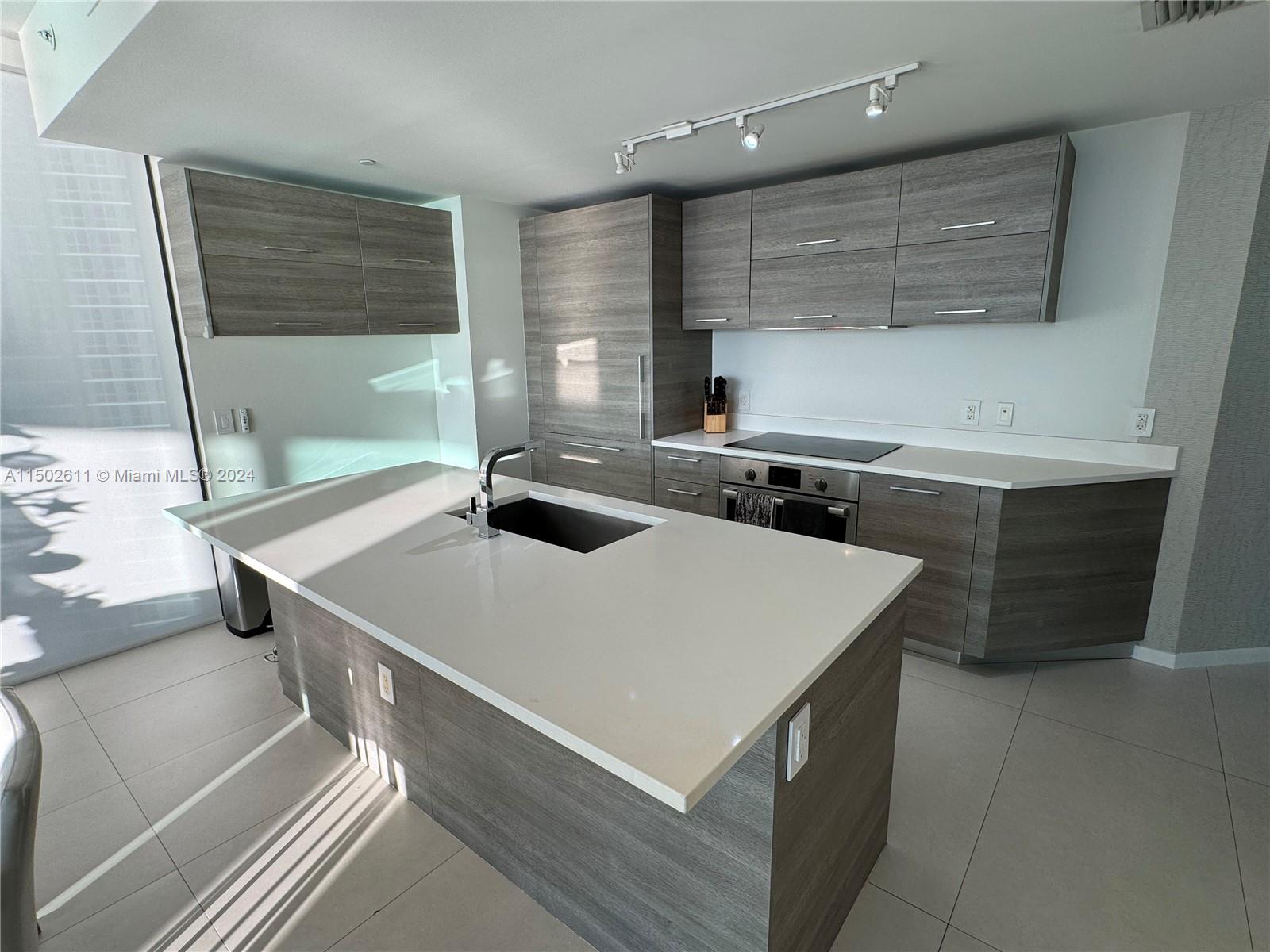 650 NE 32nd ST 2601, Miami, Florida 33137, 3 Bedrooms Bedrooms, ,3 BathroomsBathrooms,Residential,For Sale,650 NE 32nd ST 2601,A11502611