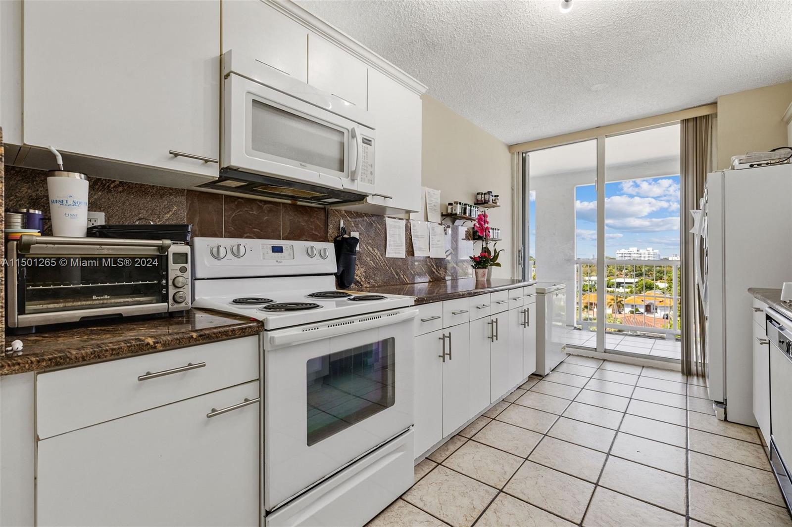9341 Collins Ave 507, Surfside, Florida 33154, 2 Bedrooms Bedrooms, ,2 BathroomsBathrooms,Residential,For Sale,9341 Collins Ave 507,A11501265