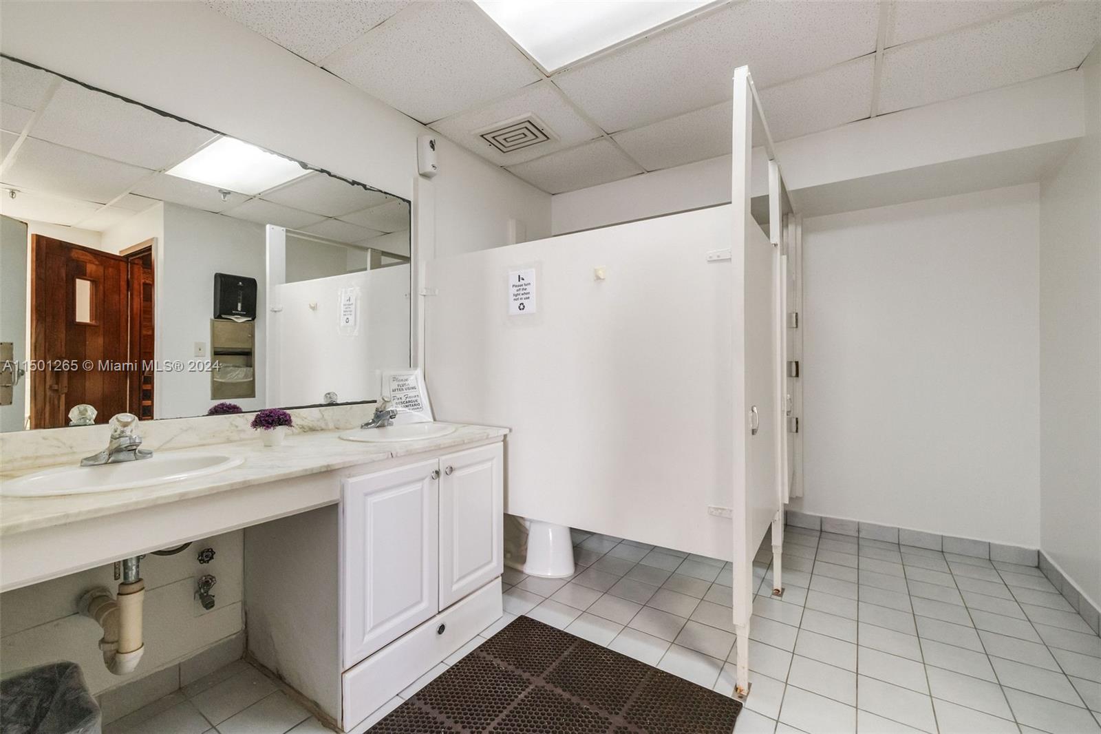 9341 Collins Ave 507, Surfside, Florida 33154, 2 Bedrooms Bedrooms, ,2 BathroomsBathrooms,Residential,For Sale,9341 Collins Ave 507,A11501265