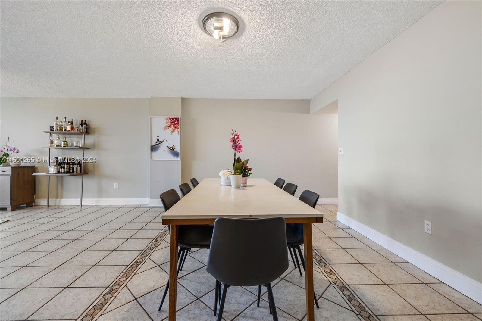 9341 Collins Ave 507, Surfside, Florida 33154, 2 Bedrooms Bedrooms, ,2 BathroomsBathrooms,Residential,For Sale,9341 Collins Ave 507,A11501265