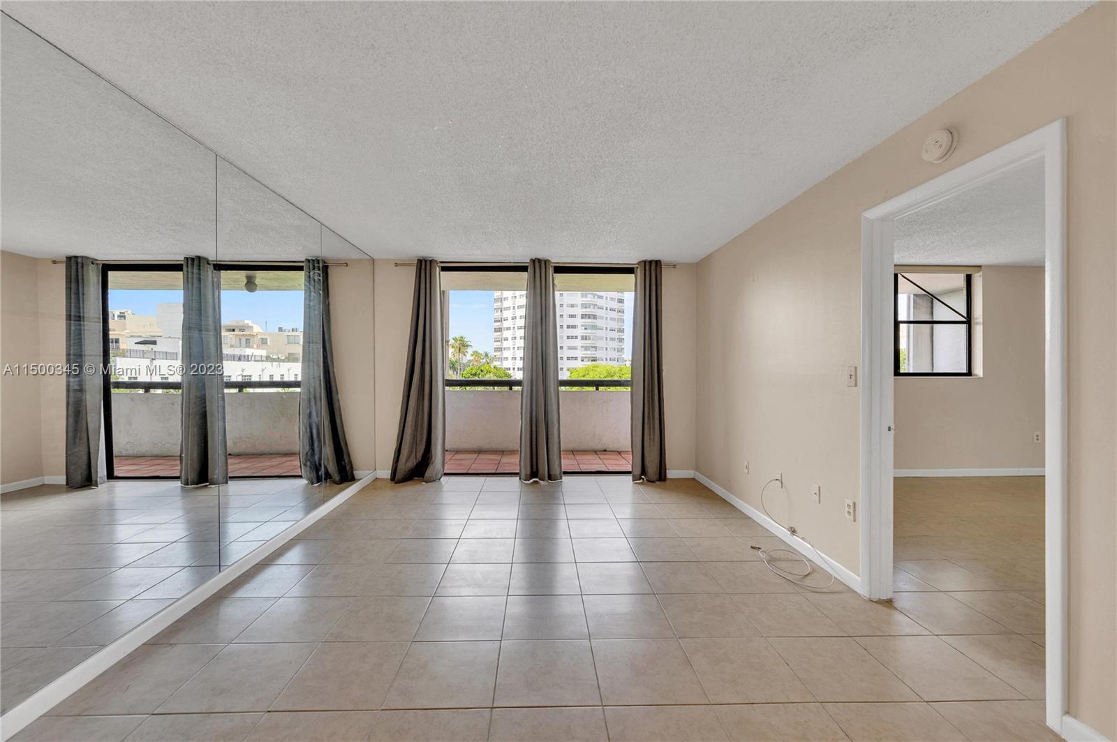 1775 Washington Ave 4D, Miami Beach, Florida 33139, 1 Bedroom Bedrooms, ,1 BathroomBathrooms,Residential,For Sale,1775 Washington Ave 4D,A11500345