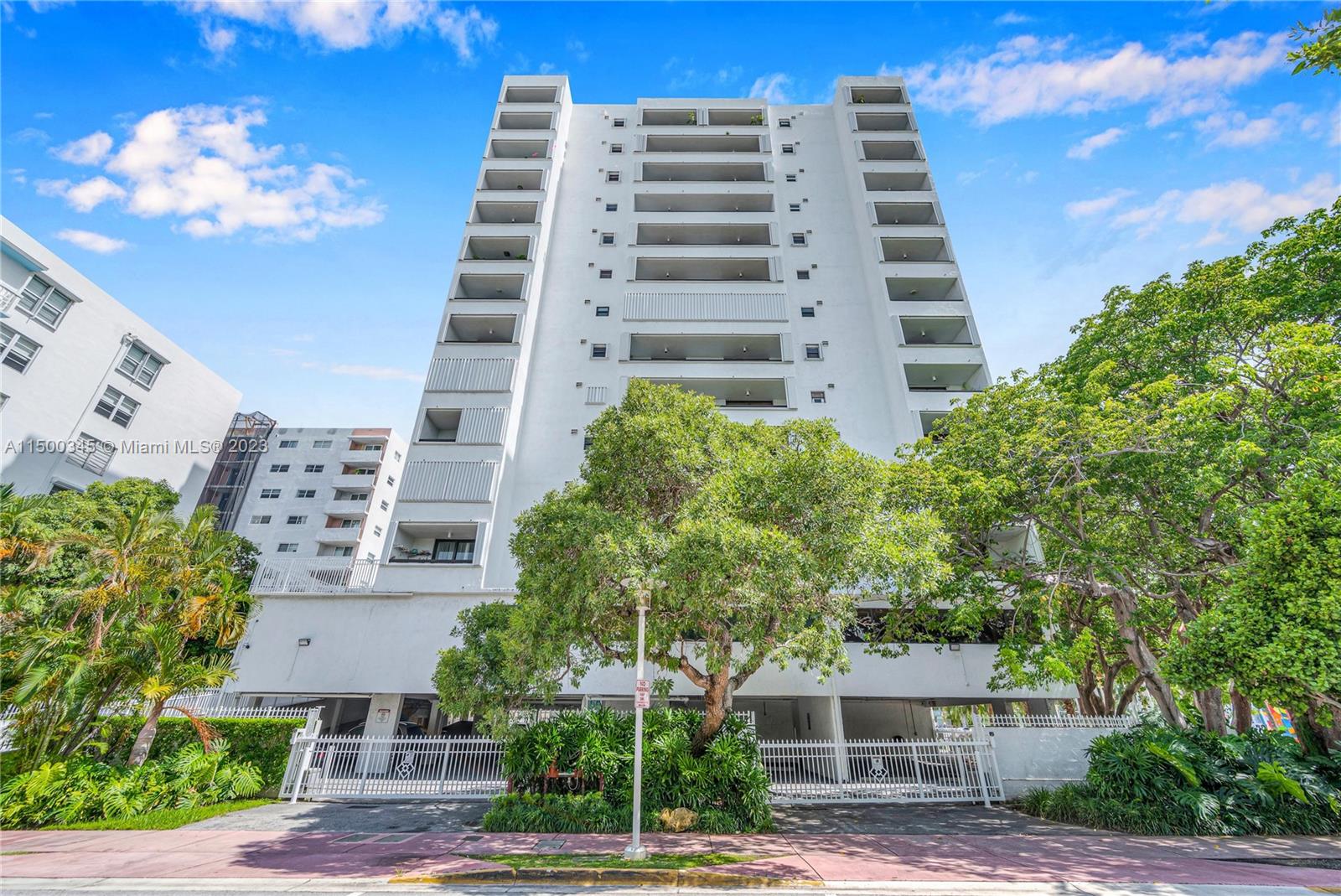 1775 Washington Ave 4D, Miami Beach, Florida 33139, 1 Bedroom Bedrooms, ,1 BathroomBathrooms,Residential,For Sale,1775 Washington Ave 4D,A11500345
