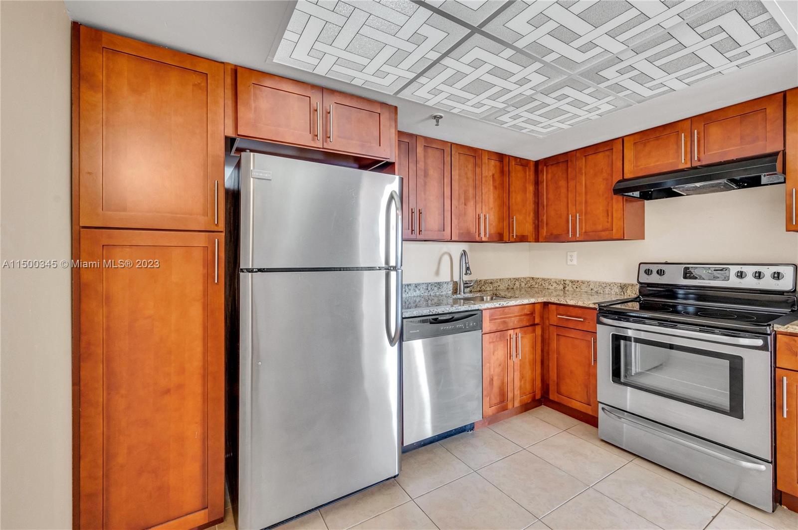 1775 Washington Ave 4D, Miami Beach, Florida 33139, 1 Bedroom Bedrooms, ,1 BathroomBathrooms,Residential,For Sale,1775 Washington Ave 4D,A11500345