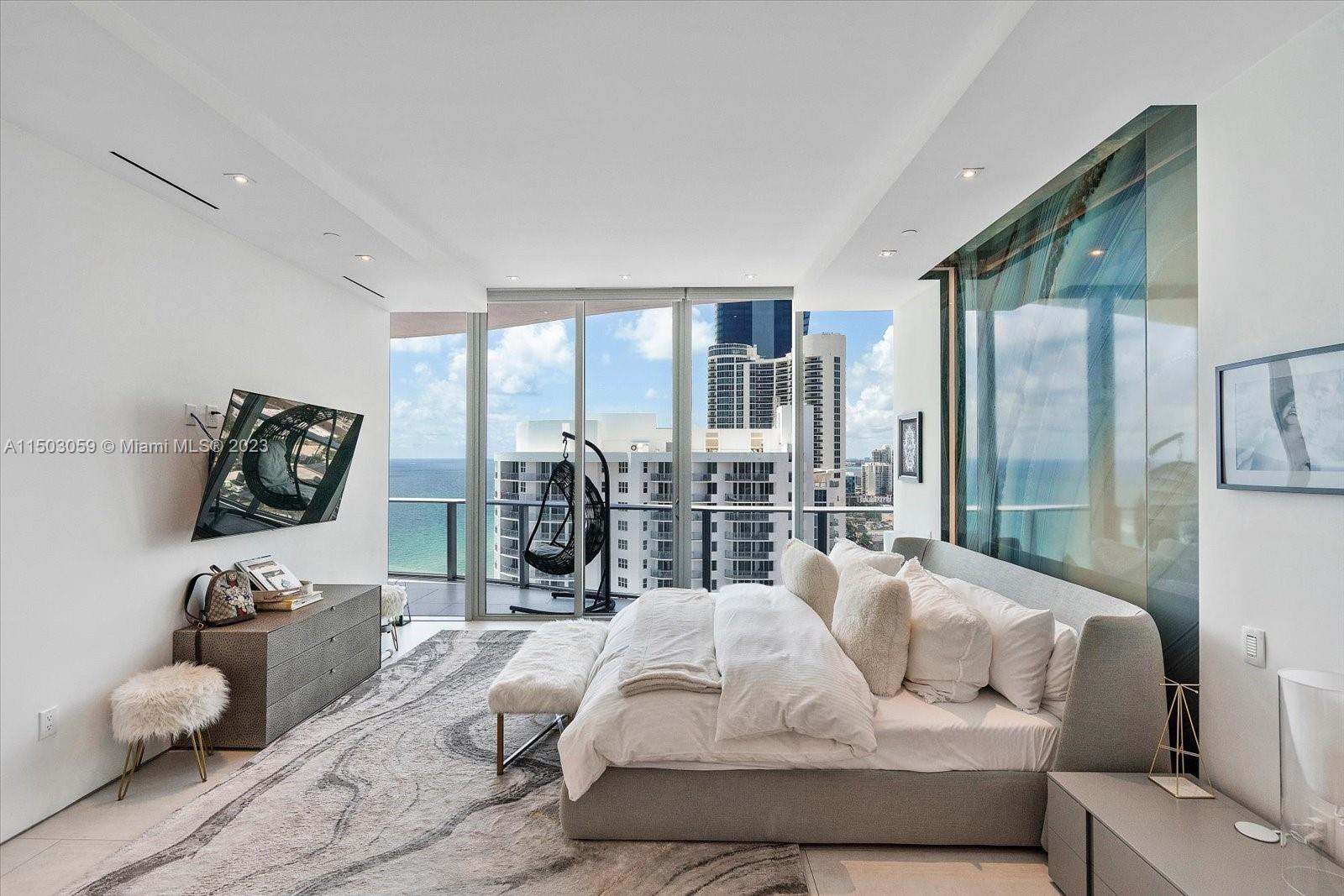 17475 Collins Ave, Sunny Isles Beach, FL, 33160 United States, 2 Bedrooms Bedrooms, ,2 BathroomsBathrooms,Residential,For Sale,Collins Ave,A11503059