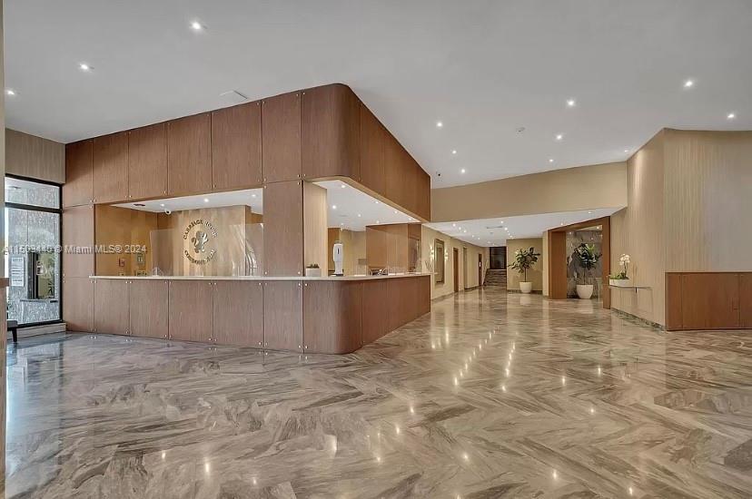 5401 Collins Ave 411, Miami Beach, Florida 33140, 1 Bedroom Bedrooms, ,1 BathroomBathrooms,Residential,For Sale,5401 Collins Ave 411,A11503440