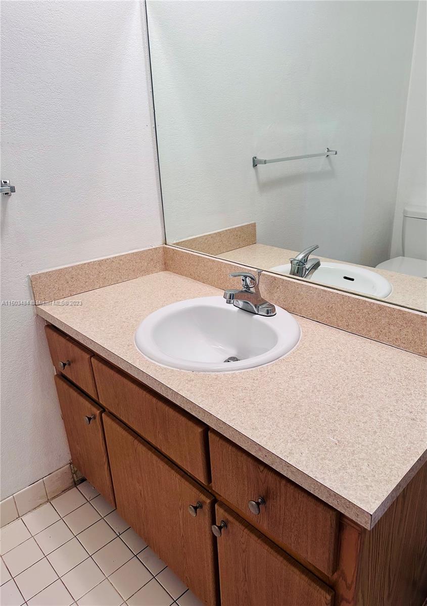 Fort Lauderdale, Florida 33315, 1 Bedroom Bedrooms, ,1 BathroomBathrooms,Residential,For Sale,A11503484