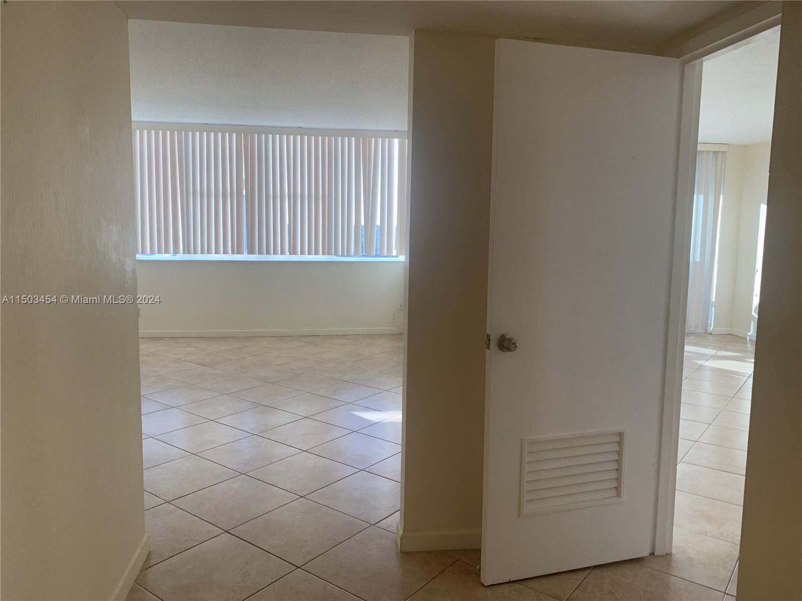 3140 S Ocean Dr 1012, Hallandale Beach, Florida 33009, 2 Bedrooms Bedrooms, ,2 BathroomsBathrooms,Residentiallease,For Rent,3140 S Ocean Dr 1012,A11503454