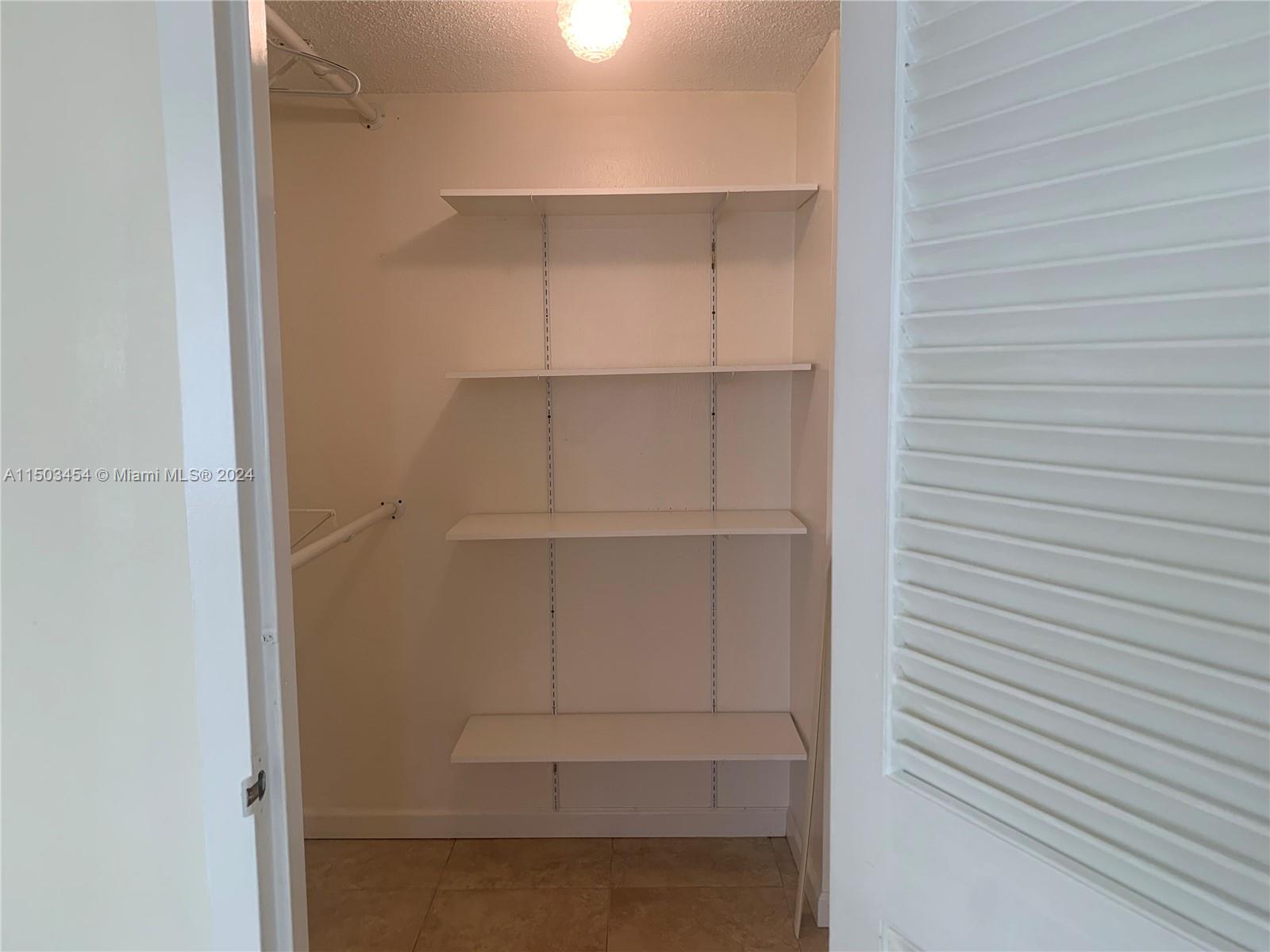 3140 S Ocean Dr 1012, Hallandale Beach, Florida 33009, 2 Bedrooms Bedrooms, ,2 BathroomsBathrooms,Residentiallease,For Rent,3140 S Ocean Dr 1012,A11503454