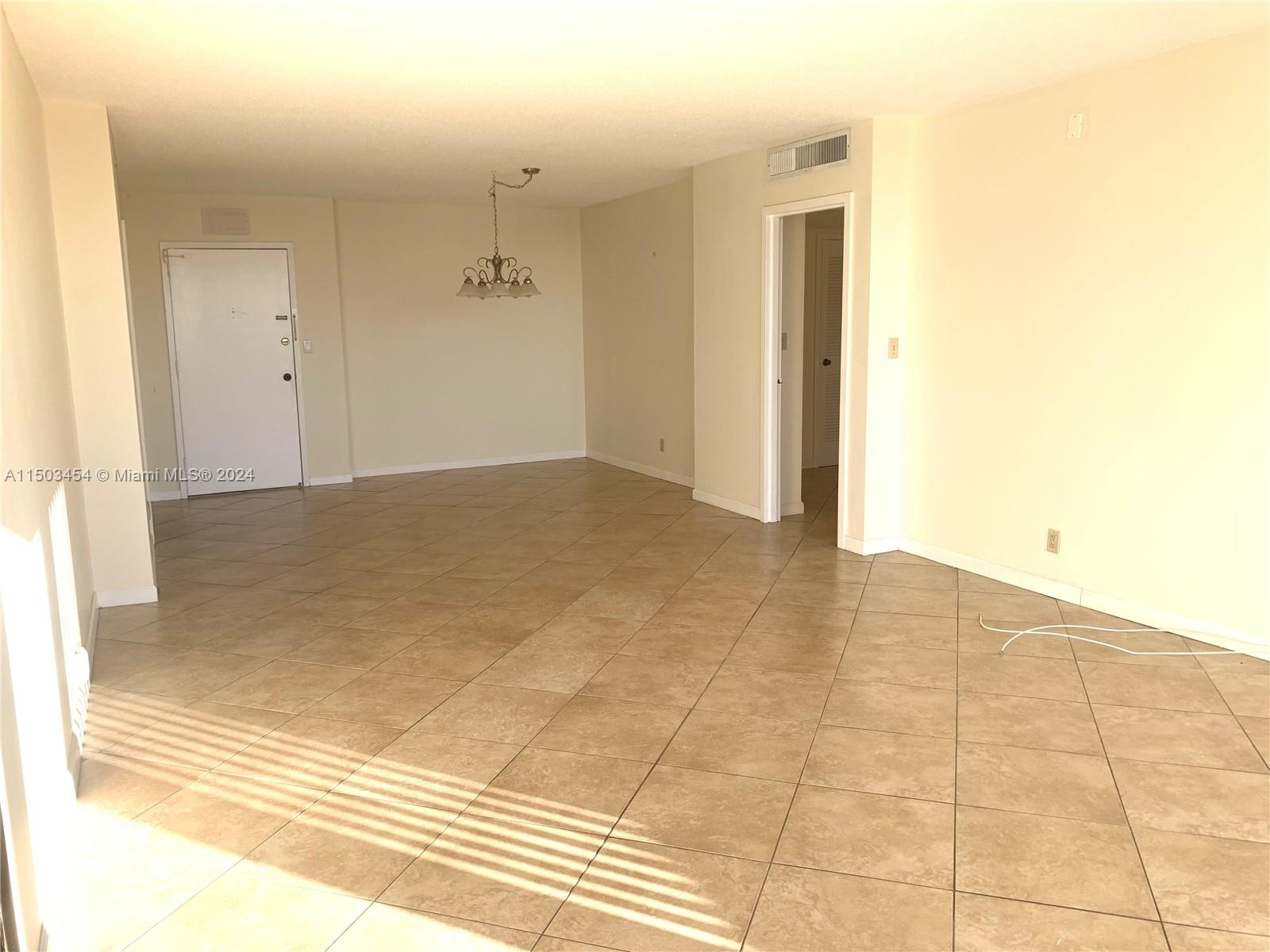 3140 S Ocean Dr 1012, Hallandale Beach, Florida 33009, 2 Bedrooms Bedrooms, ,2 BathroomsBathrooms,Residentiallease,For Rent,3140 S Ocean Dr 1012,A11503454
