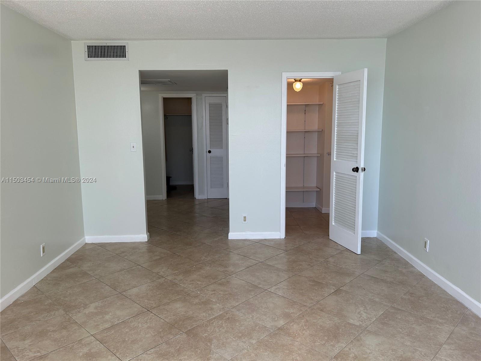 3140 S Ocean Dr 1012, Hallandale Beach, Florida 33009, 2 Bedrooms Bedrooms, ,2 BathroomsBathrooms,Residentiallease,For Rent,3140 S Ocean Dr 1012,A11503454