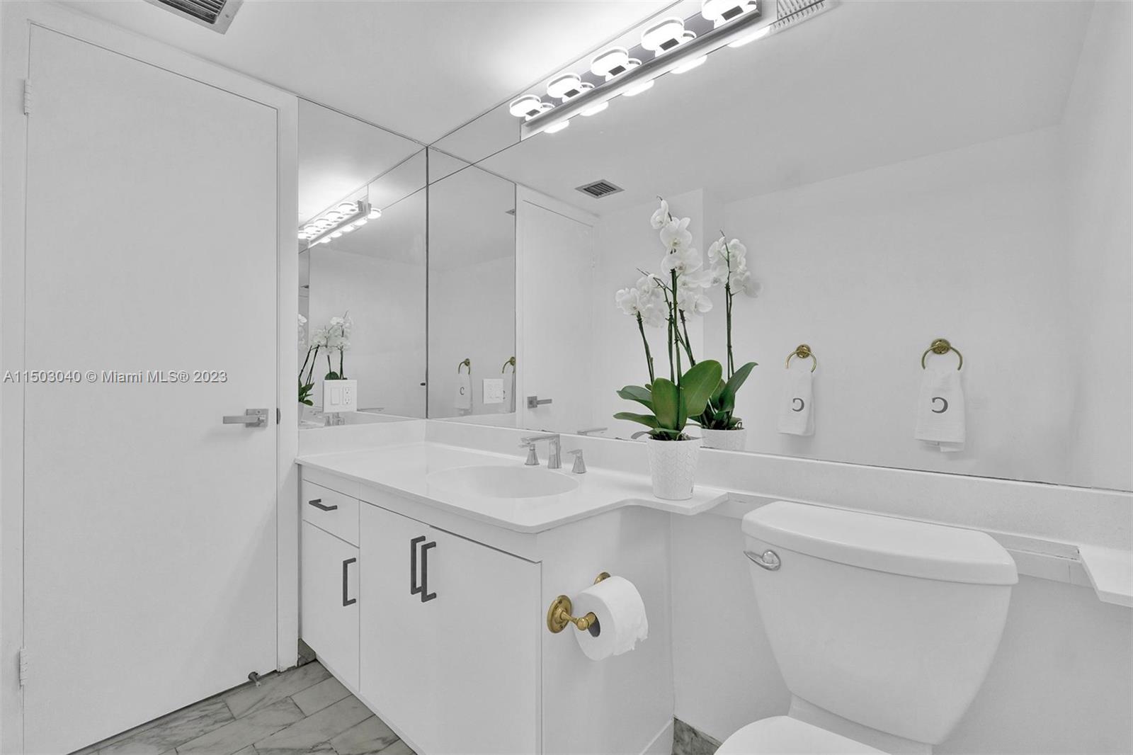 4000 Towerside Ter 302, Miami, Florida 33138, 3 Bedrooms Bedrooms, ,2 BathroomsBathrooms,Residential,For Sale,4000 Towerside Ter 302,A11503040