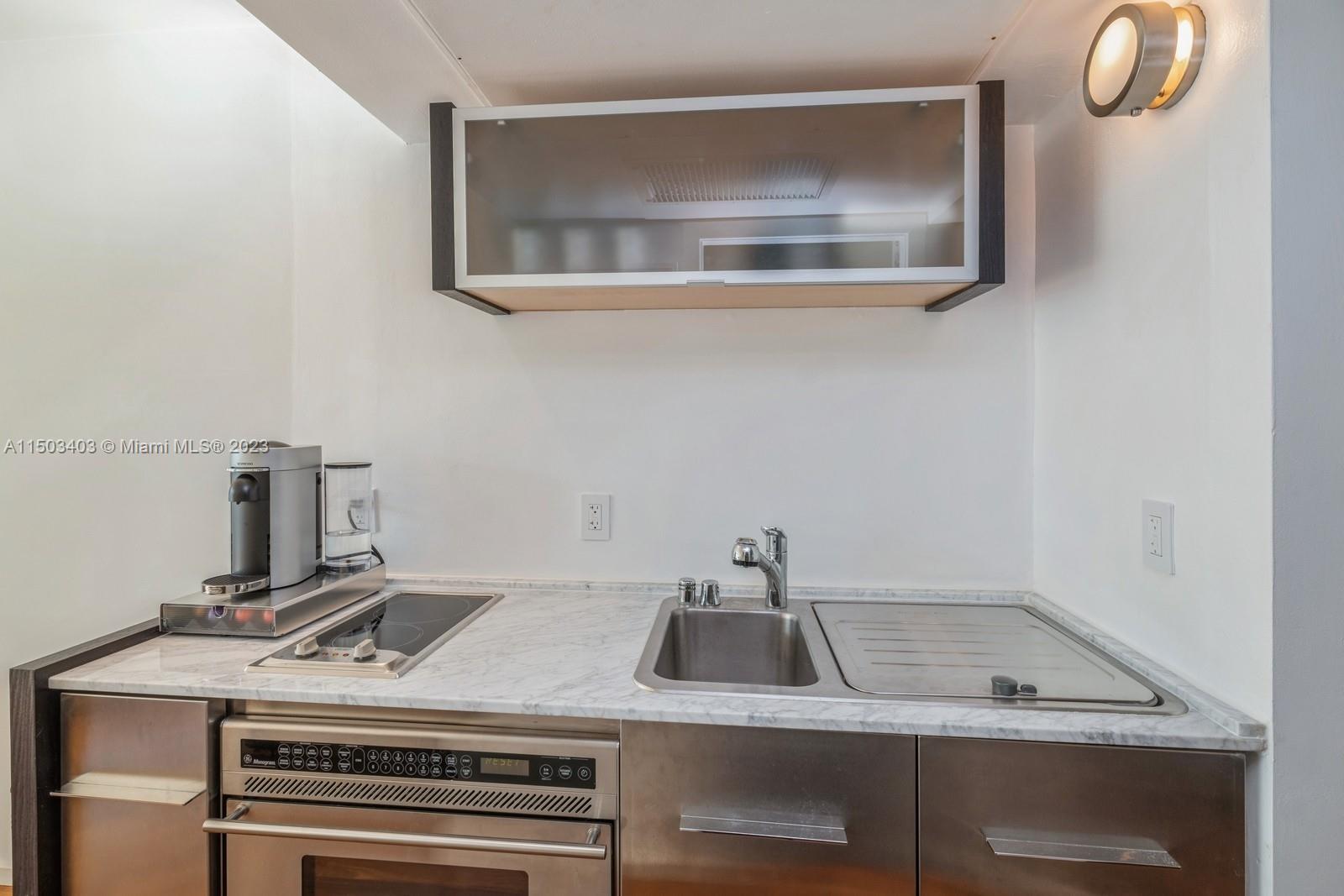 1601 West Ave 208, Miami Beach, Florida 33139, 1 Bedroom Bedrooms, ,1 BathroomBathrooms,Residentiallease,For Rent,1601 West Ave 208,A11503403