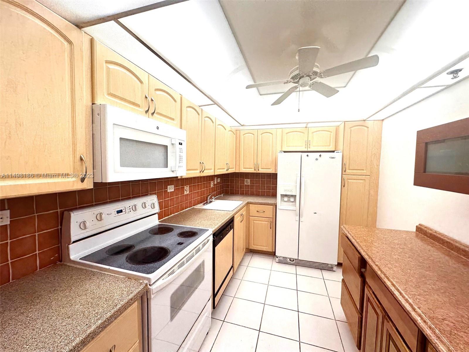 20355 NE 34th Ct 1521, Aventura, Florida 33180, 2 Bedrooms Bedrooms, ,2 BathroomsBathrooms,Residentiallease,For Rent,20355 NE 34th Ct 1521,A11498186