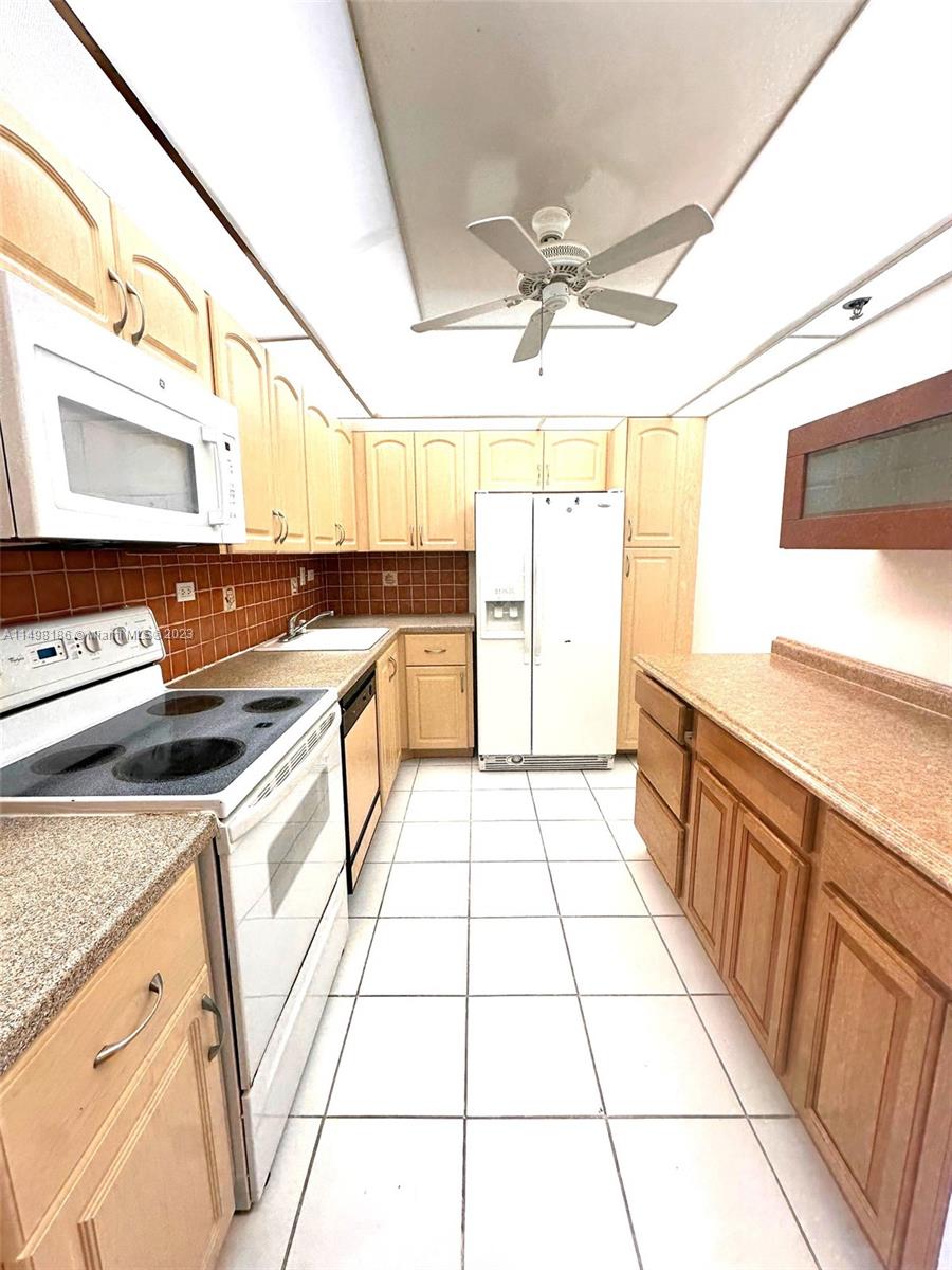 20355 NE 34th Ct 1521, Aventura, Florida 33180, 2 Bedrooms Bedrooms, ,2 BathroomsBathrooms,Residentiallease,For Rent,20355 NE 34th Ct 1521,A11498186