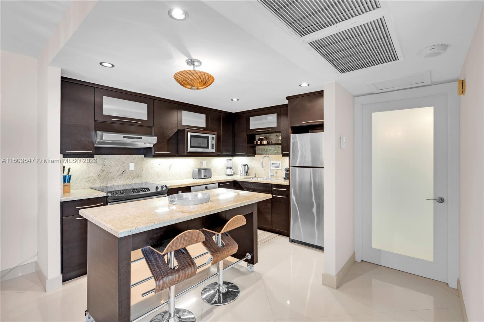 2301 Collins Ave 1006, Miami Beach, Florida 33139, 2 Bedrooms Bedrooms, ,2 BathroomsBathrooms,Residential,For Sale,2301 Collins Ave 1006,A11503547