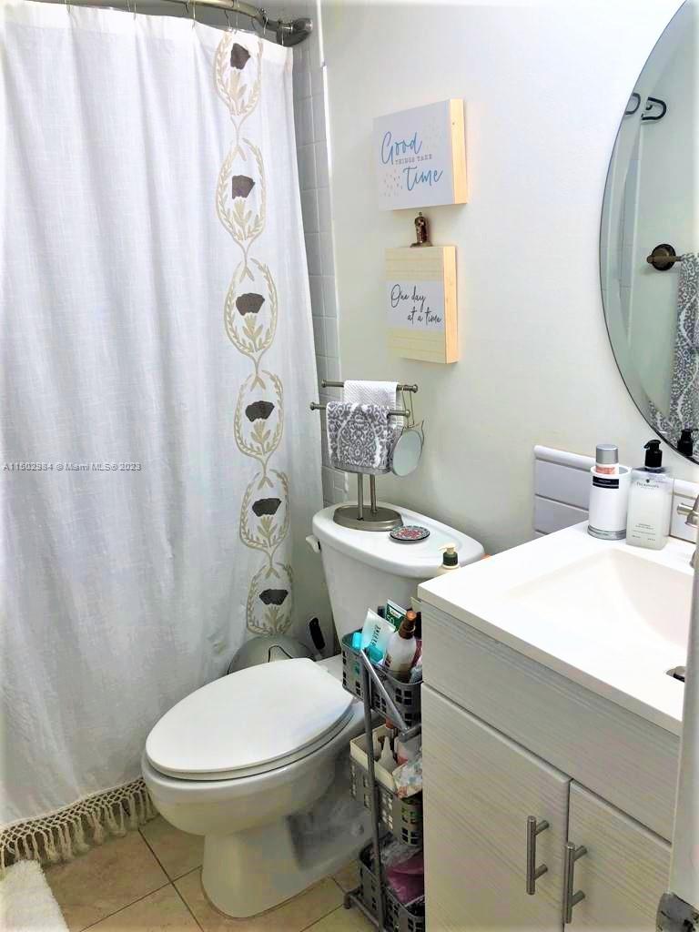 181 Canterbury H, West Palm Beach, FL, 33417 United States, 1 Bedroom Bedrooms, ,1 BathroomBathrooms,Residential,For Sale,Canterbury H,A11502984