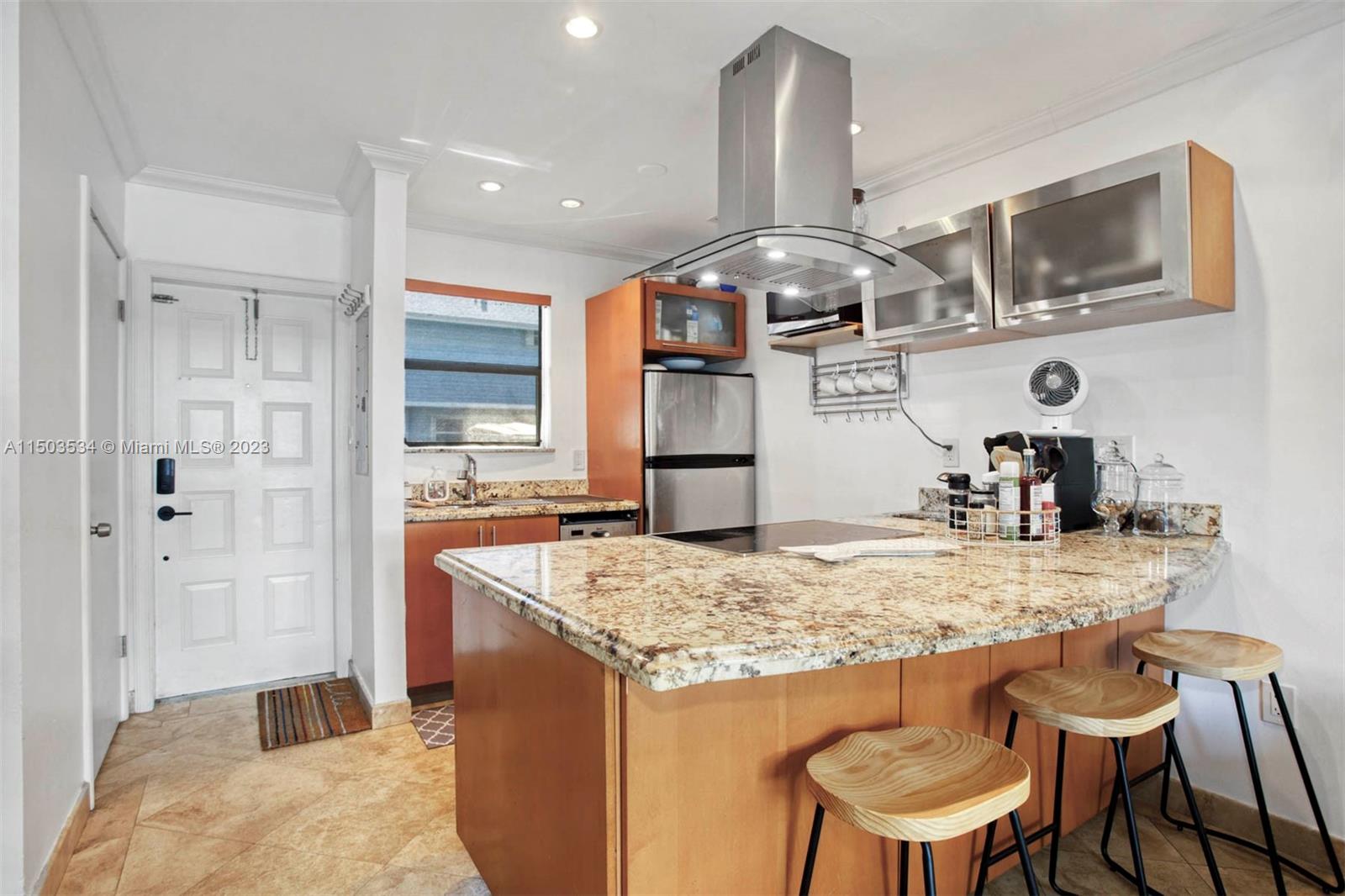 798 Crandon Blvd 37-C, Key Biscayne, Florida 33149, 2 Bedrooms Bedrooms, ,1 BathroomBathrooms,Residentiallease,For Rent,798 Crandon Blvd 37-C,A11503534