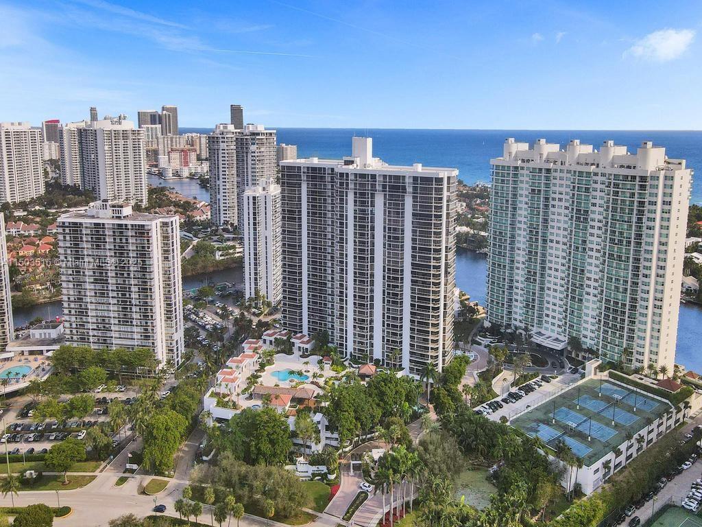 20281 E Country Club Dr 604, Aventura, Florida 33180, 2 Bedrooms Bedrooms, ,2 BathroomsBathrooms,Residential,For Sale,20281 E Country Club Dr 604,A11503516