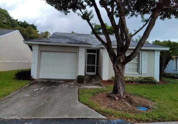 445 SE 21st Ln  For Sale A11503656, FL