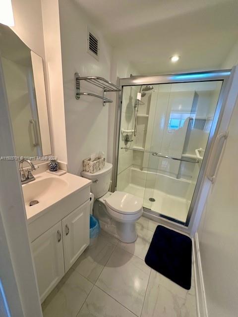 5005 Collins Ave 420, Miami Beach, Florida 33140, 1 Bedroom Bedrooms, ,2 BathroomsBathrooms,Residentiallease,For Rent,5005 Collins Ave 420,A11503701