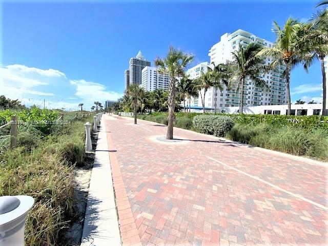 5005 Collins Ave 420, Miami Beach, Florida 33140, 1 Bedroom Bedrooms, ,2 BathroomsBathrooms,Residentiallease,For Rent,5005 Collins Ave 420,A11503701