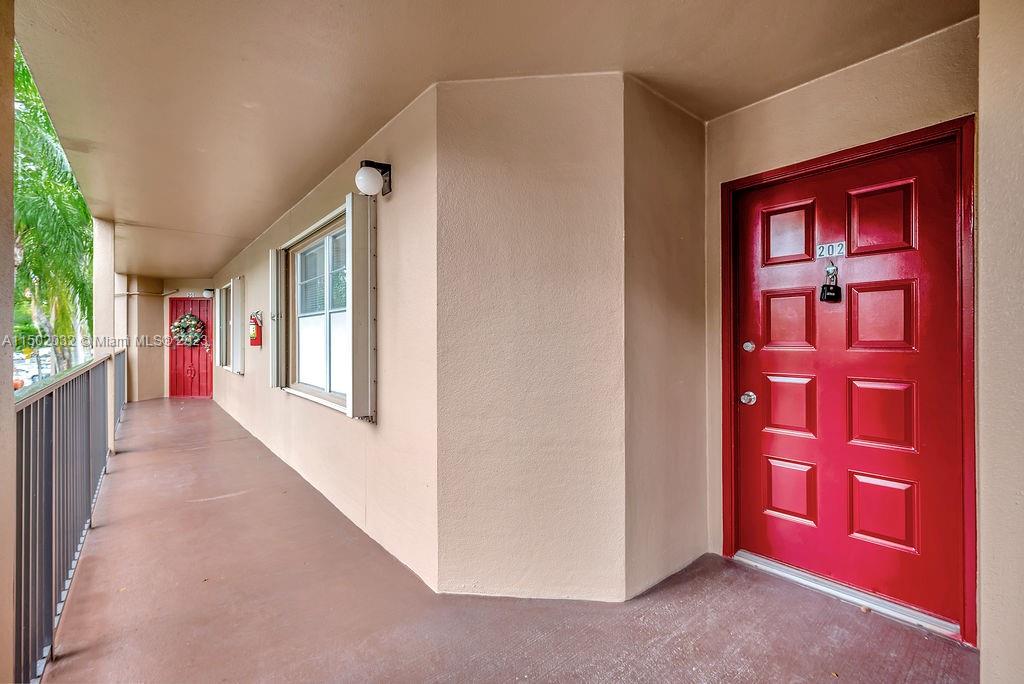 12950 SW 4th Ct 202H, Pembroke Pines, FL 33027, 1 Bedroom Bedrooms, ,1 BathroomBathrooms,Residential,For Sale,4th Ct,A11502032