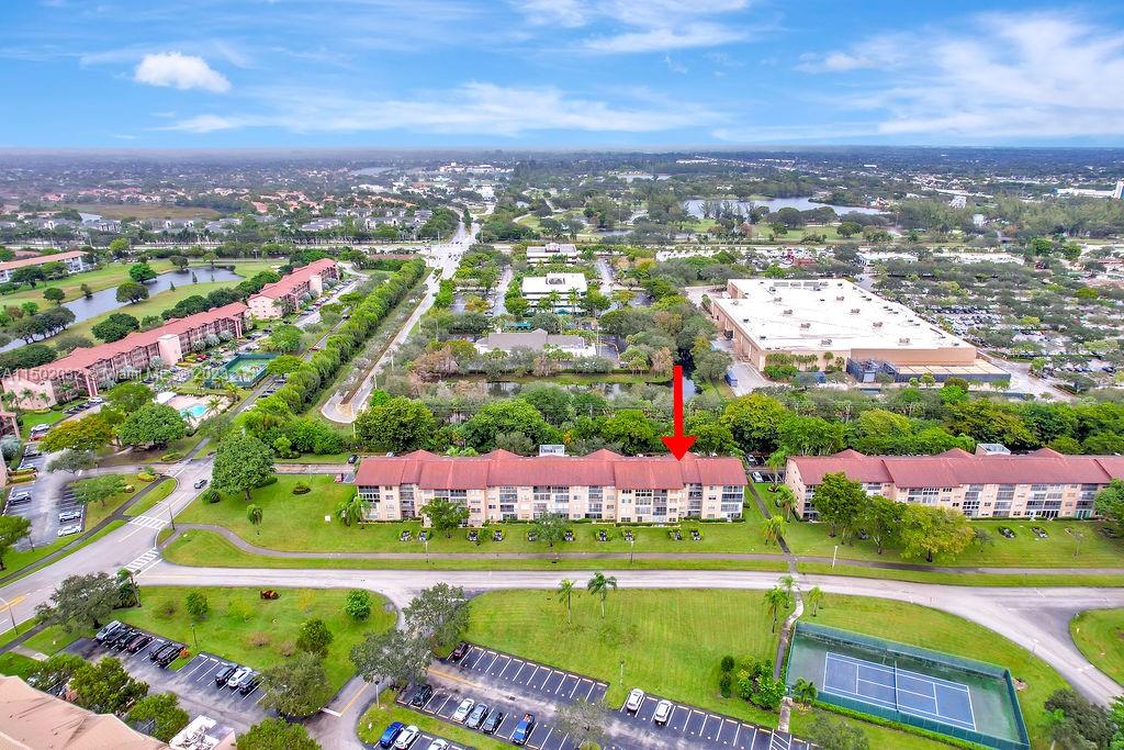 12950 SW 4th Ct 202H, Pembroke Pines, FL 33027, 1 Bedroom Bedrooms, ,1 BathroomBathrooms,Residential,For Sale,4th Ct,A11502032