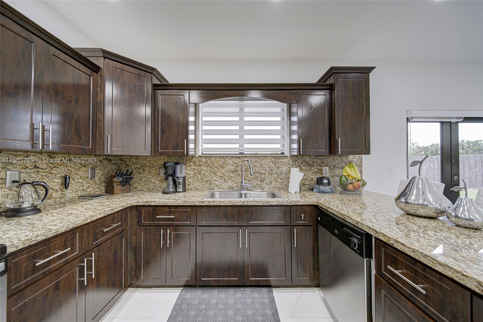 4450 SW 164th Ave, Miami, Florida 33185, 5 Bedrooms Bedrooms, ,3 BathroomsBathrooms,Residential,For Sale,4450 SW 164th Ave,A11503769