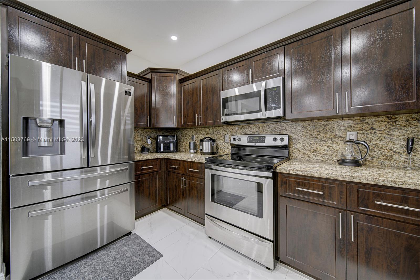 4450 SW 164th Ave, Miami, Florida 33185, 5 Bedrooms Bedrooms, ,3 BathroomsBathrooms,Residential,For Sale,4450 SW 164th Ave,A11503769