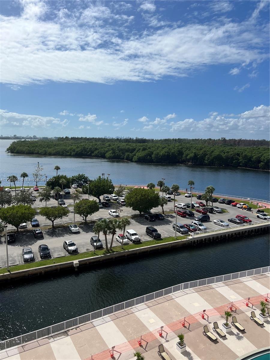 400 Kings Point Dr, Sunny Isles Beach, FL, 33160 United States, 1 Bedroom Bedrooms, ,1 BathroomBathrooms,Residential,For Sale,Kings Point Dr,A11503806