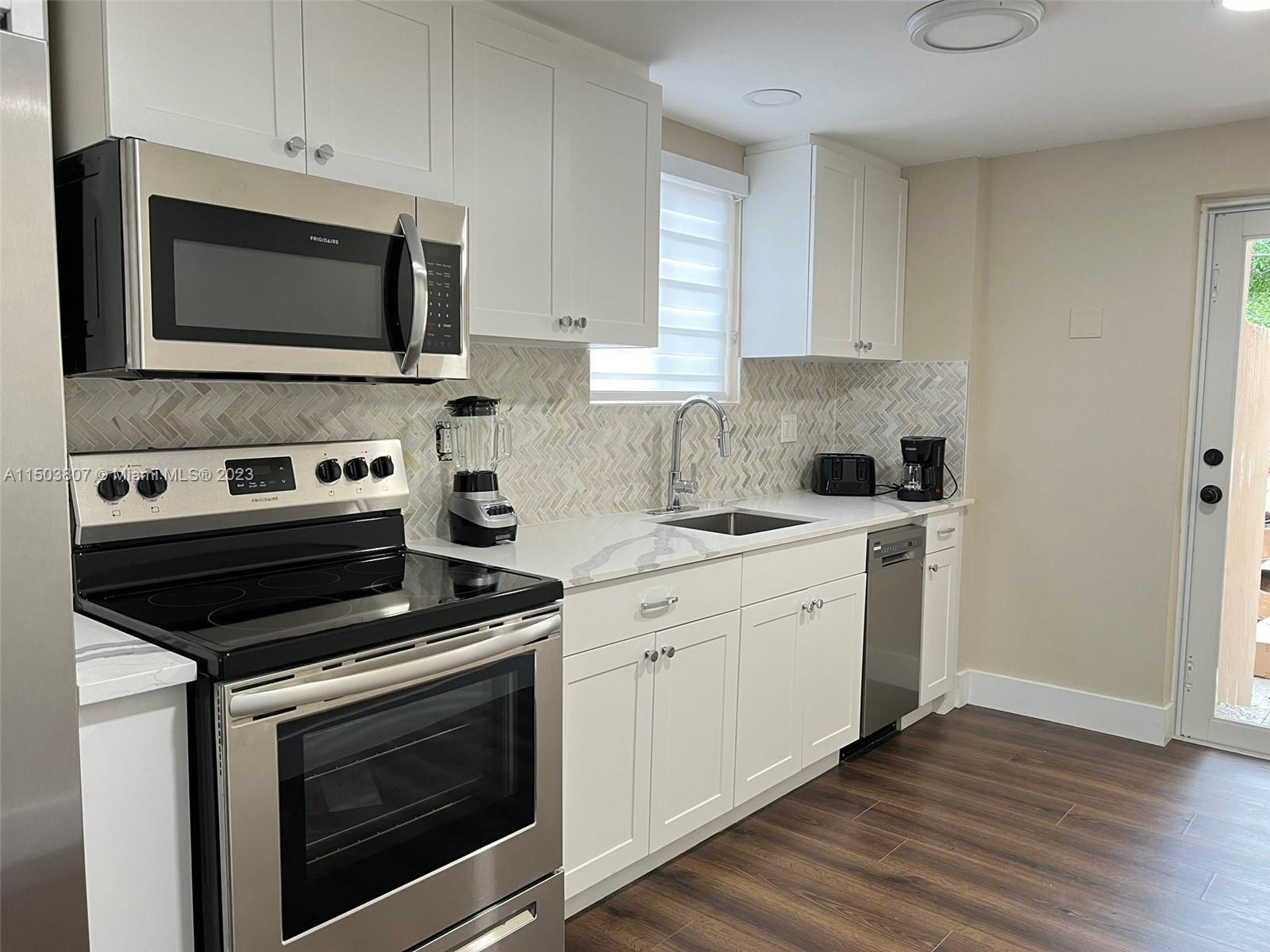 945 79th Ter 1, Miami Beach, Florida 33141, 2 Bedrooms Bedrooms, ,1 BathroomBathrooms,Residentiallease,For Rent,945 79th Ter 1,A11503807