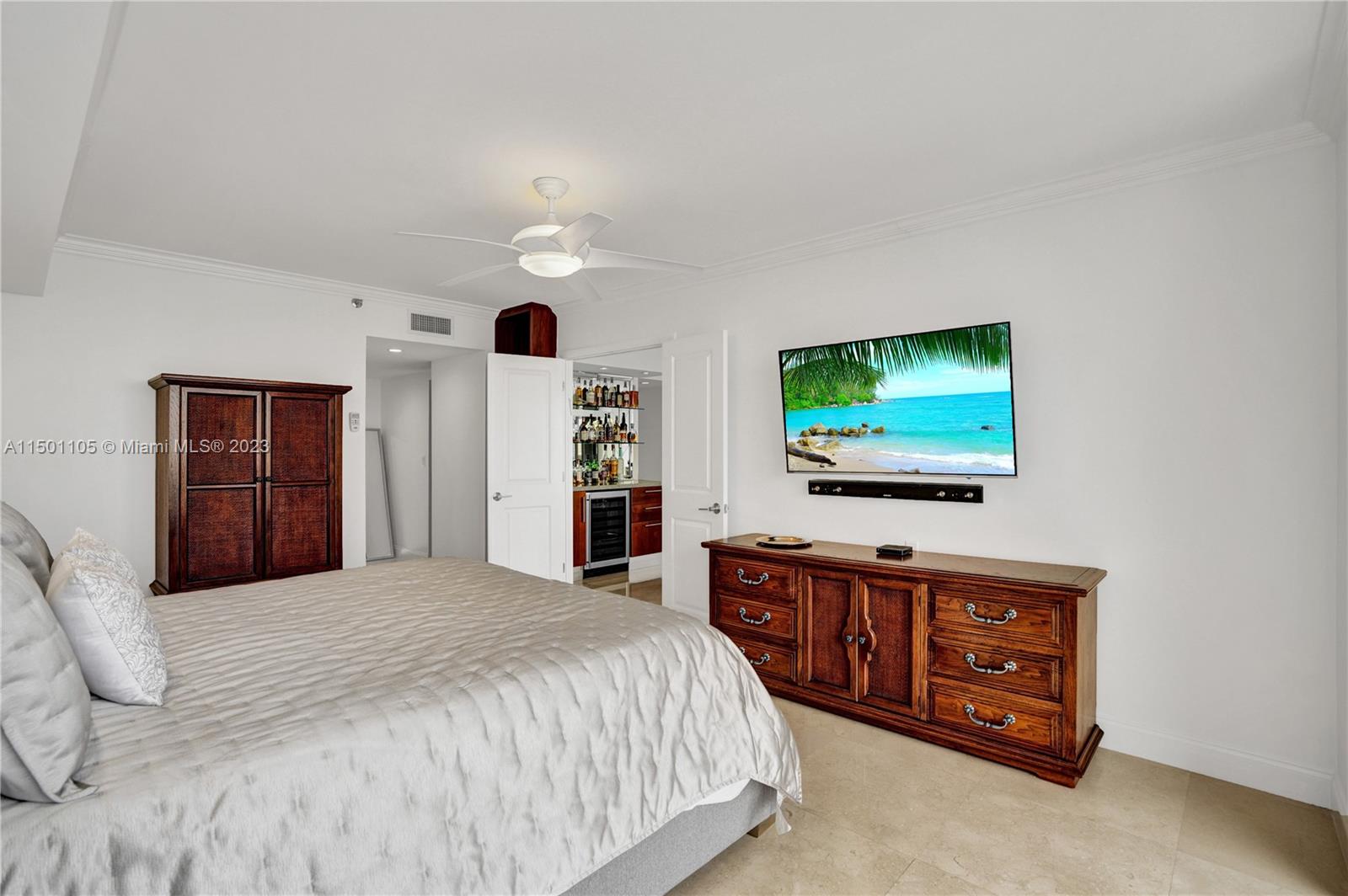 1000 Island Blvd, Aventura, FL, 33160 United States, 3 Bedrooms Bedrooms, ,2 BathroomsBathrooms,Residential,For Sale,Island Blvd,A11501105