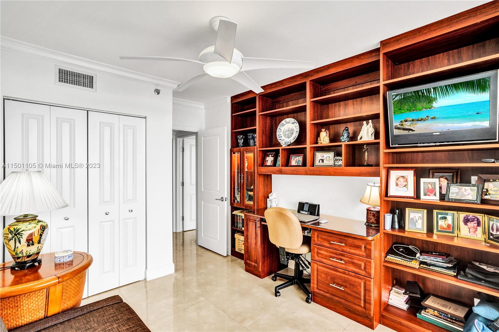 1000 Island Blvd, Aventura, FL, 33160 United States, 3 Bedrooms Bedrooms, ,2 BathroomsBathrooms,Residential,For Sale,Island Blvd,A11501105