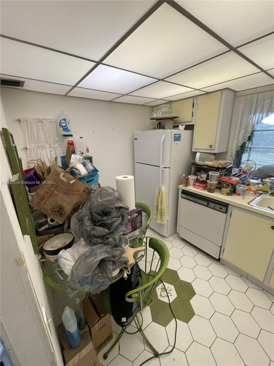 9070 Lime Bay Blvd 115, Tamarac, Florida 33321, 2 Bedrooms Bedrooms, ,2 BathroomsBathrooms,Residential,For Sale,9070 Lime Bay Blvd 115,A11503539
