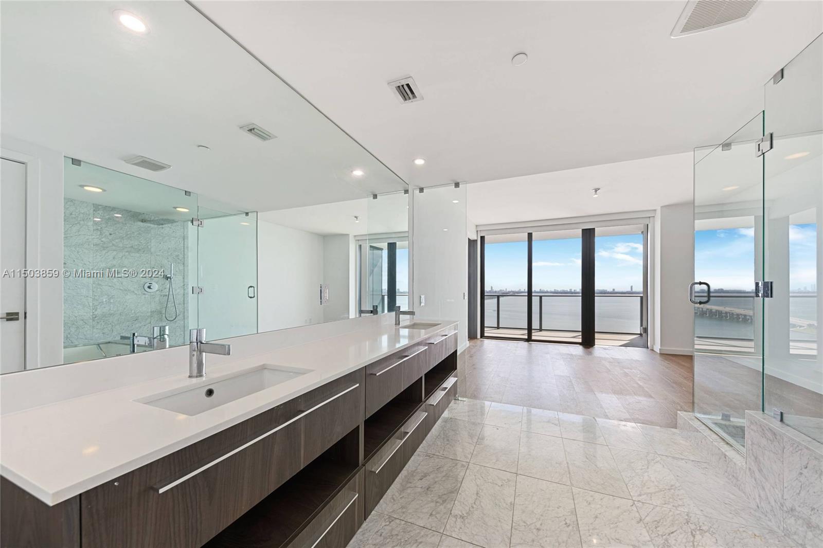 3131 NE 7th Ave 2005, Miami, Florida 33137, 2 Bedrooms Bedrooms, ,2 BathroomsBathrooms,Residential,For Sale,3131 NE 7th Ave 2005,A11503859