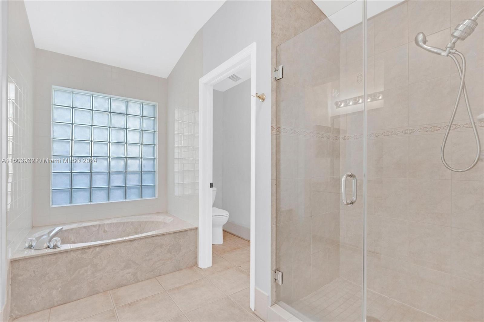 1231 Wilshire Cir E, Pembroke Pines, FL, 33027 United States, 3 Bedrooms Bedrooms, ,2 BathroomsBathrooms,Residential,For Sale,Wilshire Cir E,A11503932