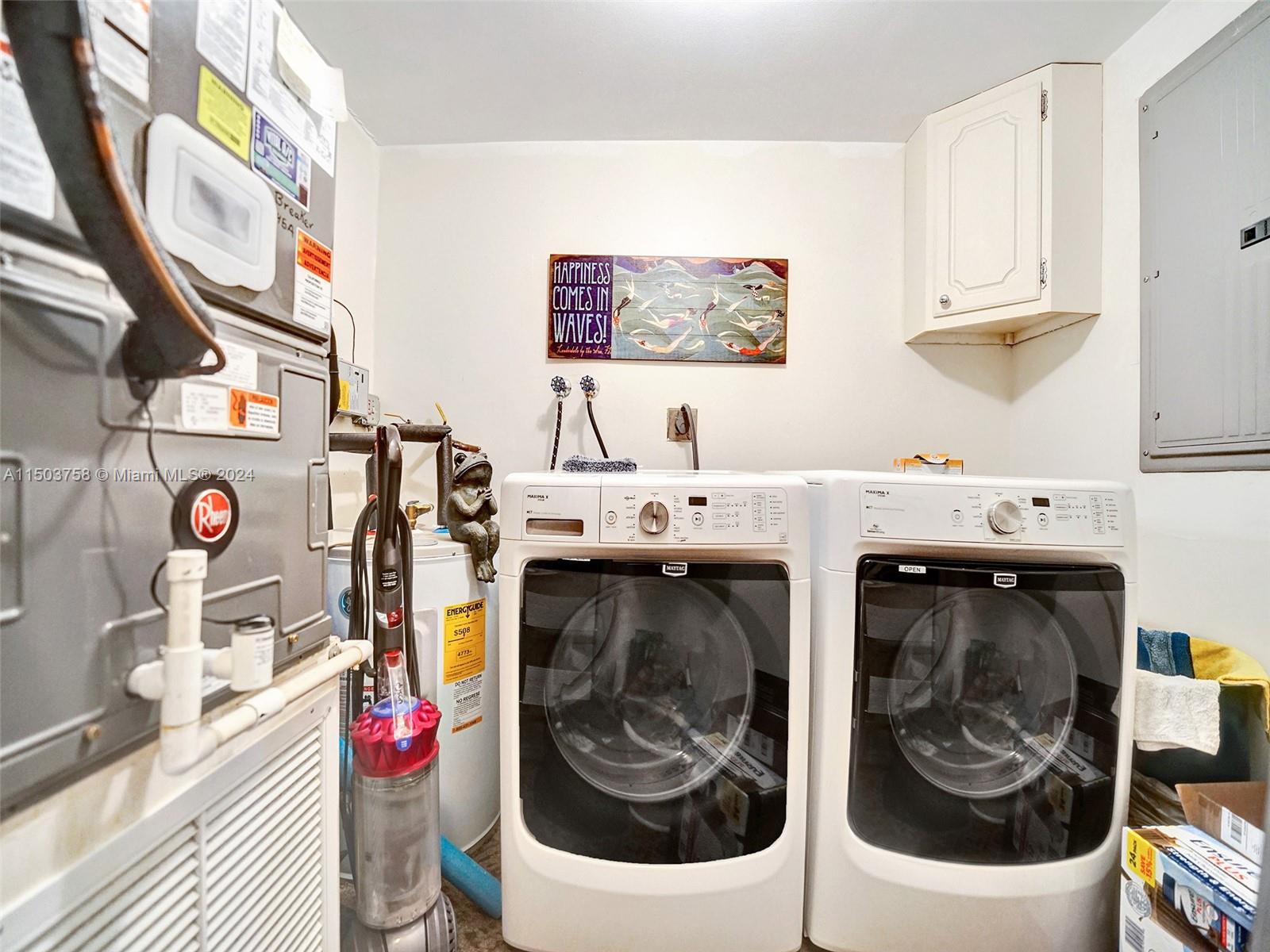 3050 47th Ct, Fort Lauderdale, FL, 33308 United States, 2 Bedrooms Bedrooms, ,2 BathroomsBathrooms,Residential,For Sale,47th Ct,A11503758