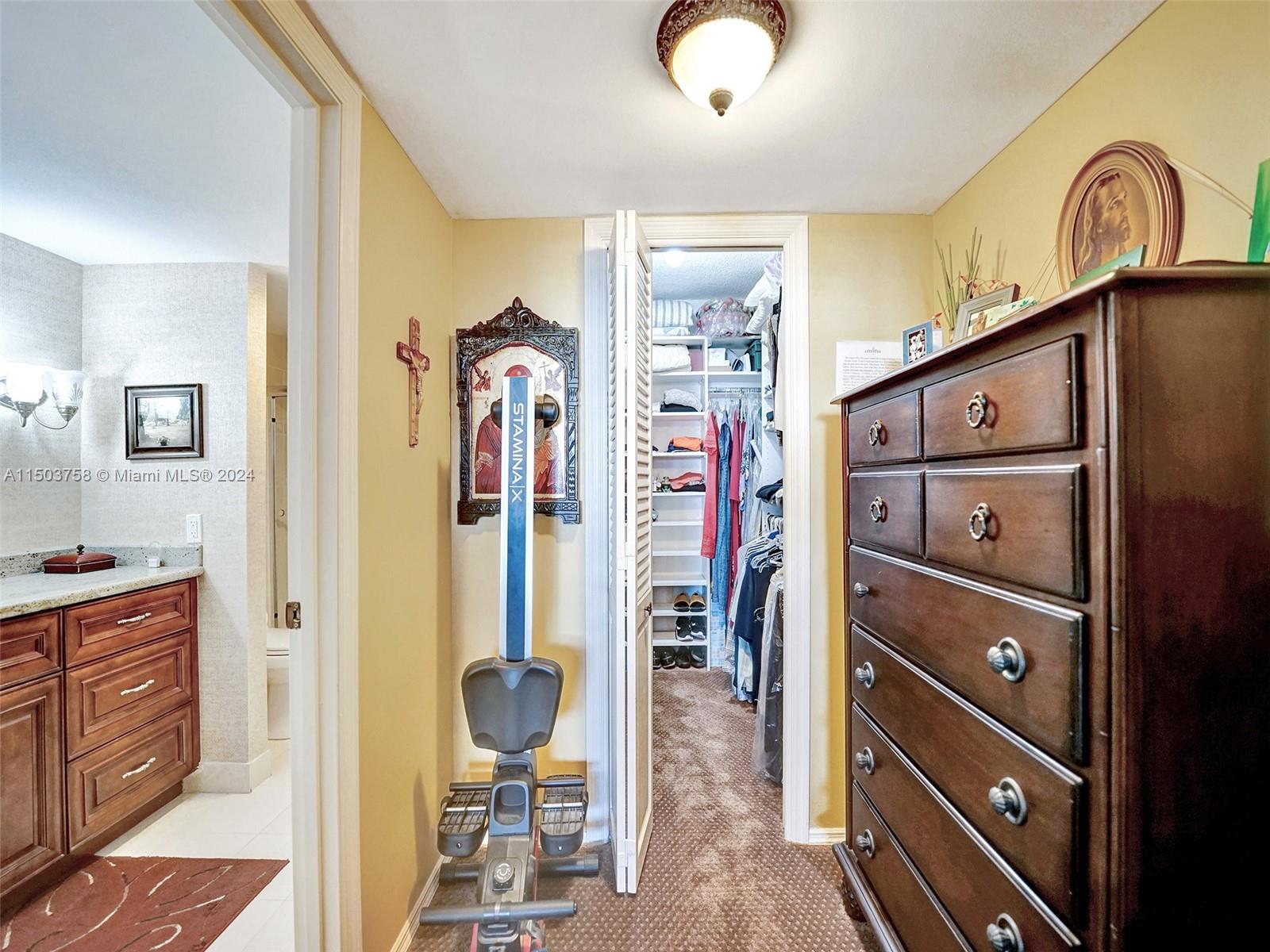 3050 47th Ct, Fort Lauderdale, FL, 33308 United States, 2 Bedrooms Bedrooms, ,2 BathroomsBathrooms,Residential,For Sale,47th Ct,A11503758