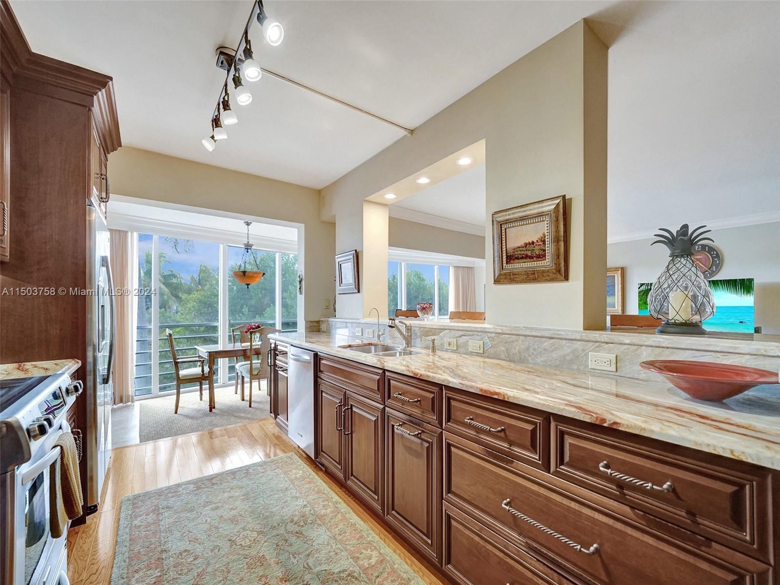 3050 47th Ct, Fort Lauderdale, FL, 33308 United States, 2 Bedrooms Bedrooms, ,2 BathroomsBathrooms,Residential,For Sale,47th Ct,A11503758