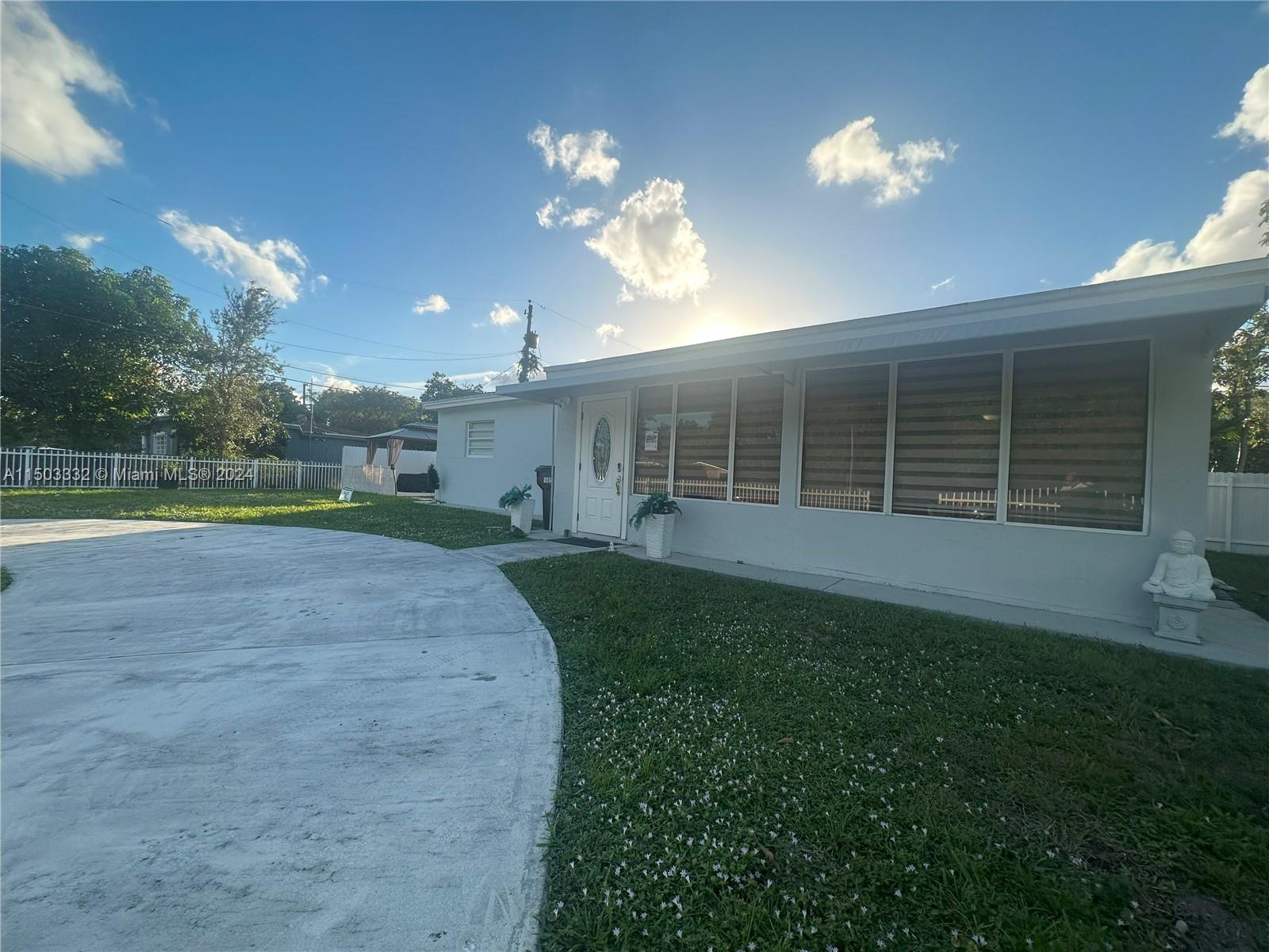 17080 NE 1st Ave, North Miami Beach, Florida 33162, 4 Bedrooms Bedrooms, ,2 BathroomsBathrooms,Residentiallease,For Rent,17080 NE 1st Ave,A11503332